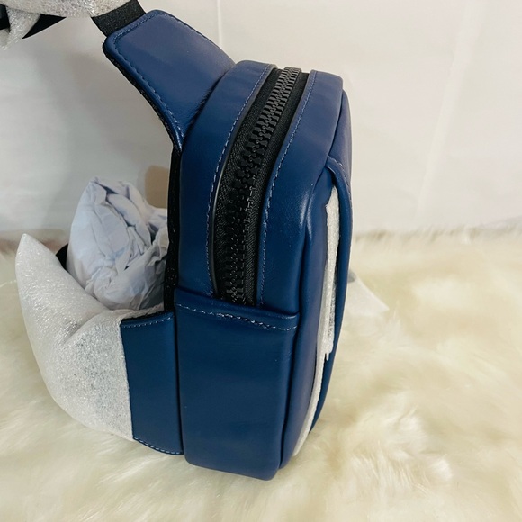 New with tag Coaxh Edge L Pack Blue Sling bag backpack - Picture 8 of 11